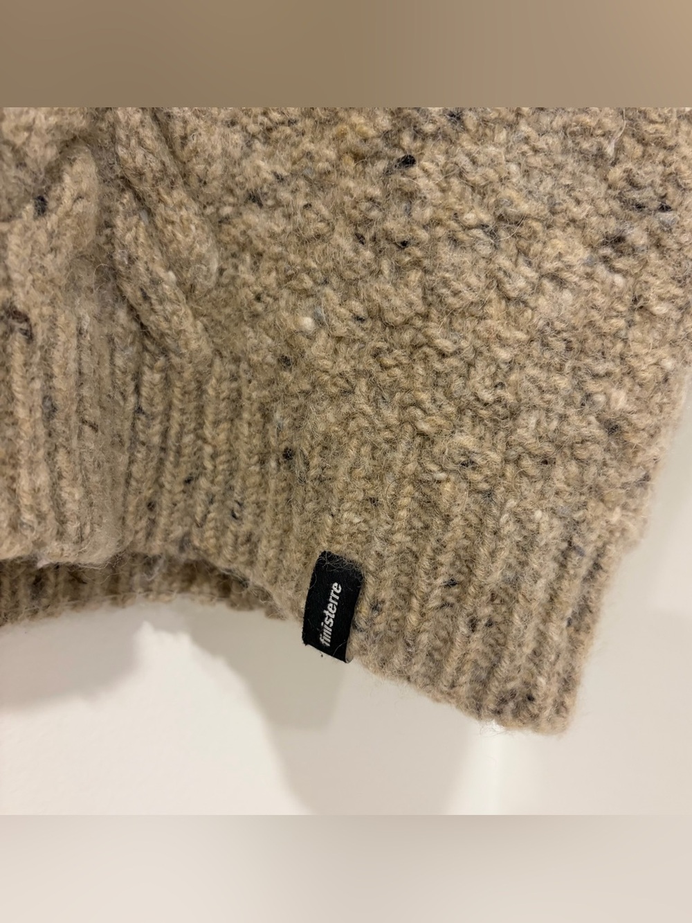 Finisterre Men’s Pure New Wool Cable Knit Oat Beige Fisherman Sweater Medium - Picture 6 of 14
